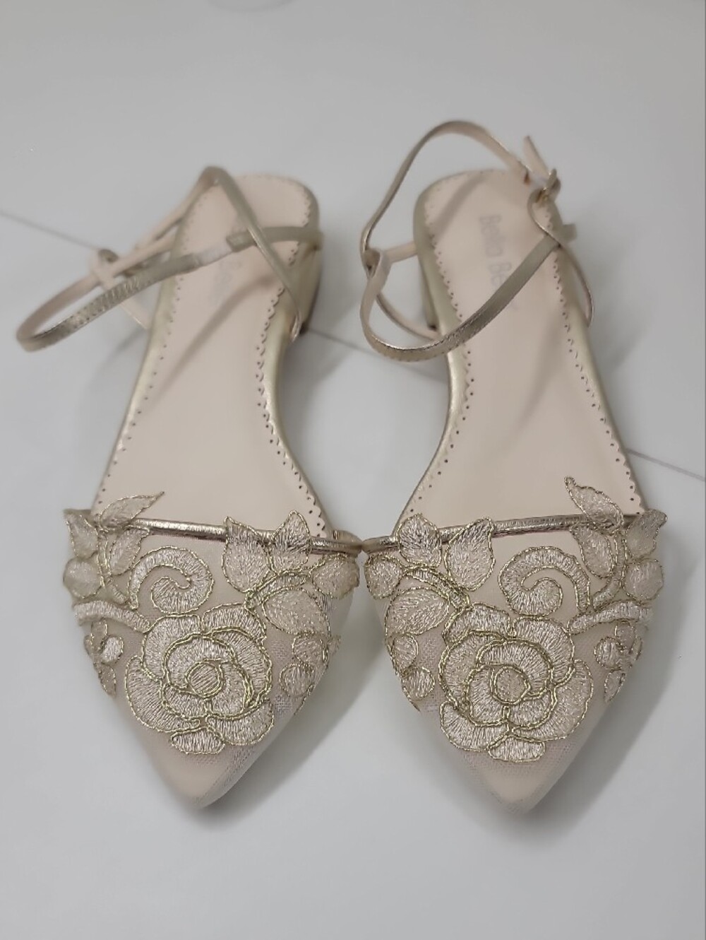 Bella Belle Shirley Metallic Gold Floral Embroidered Flats Size 9.5
